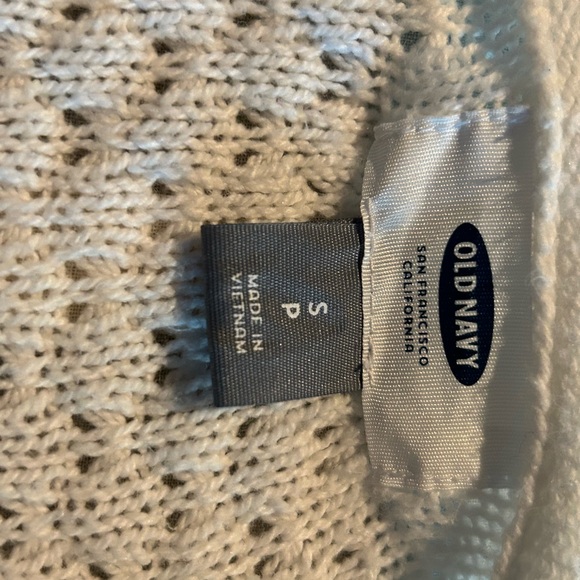 Old Navy sweater - Picture 2 of 2